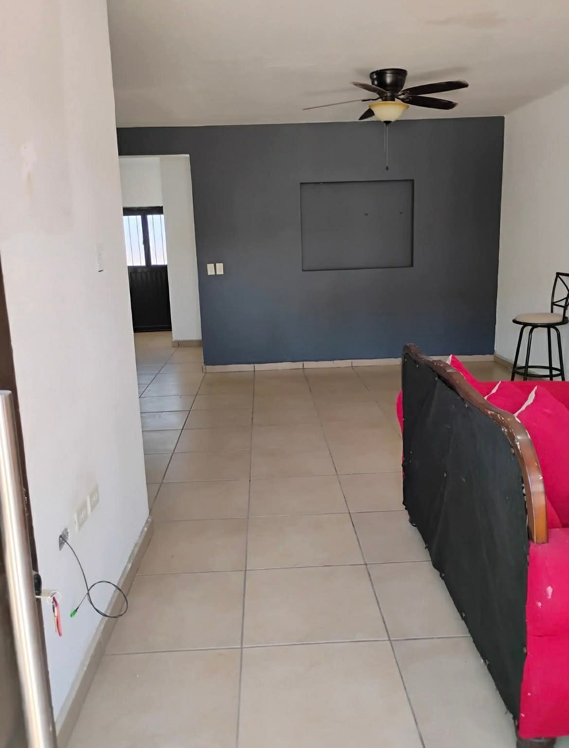 Avenida Escalonias 41 y 42